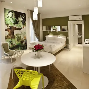 2* Апарт-отель Opera Relais De Charme -